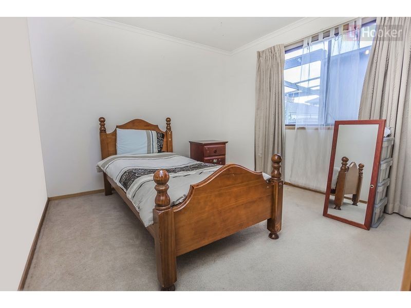 31 Bridgewater Road, Craigieburn VIC 3064