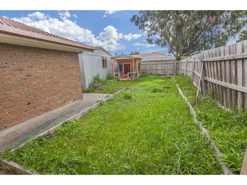 31 Bridgewater Road, Craigieburn VIC 3064