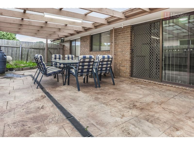 31 Bridgewater Road, Craigieburn VIC 3064