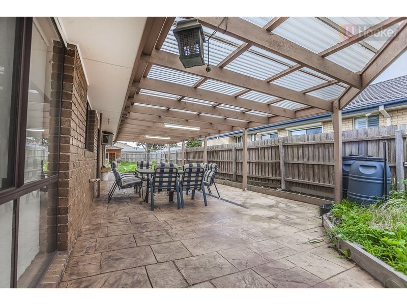 31 Bridgewater Road, Craigieburn VIC 3064