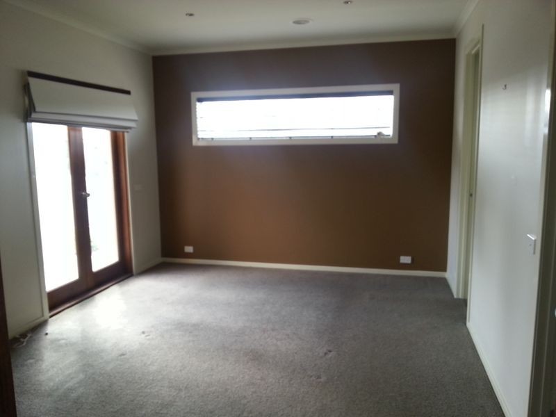 17 Girraween Cres, Craigieburn VIC 3064