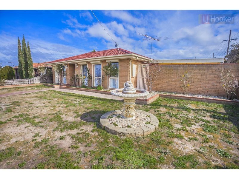 43 Rokeby Crescent, Craigieburn VIC 3064
