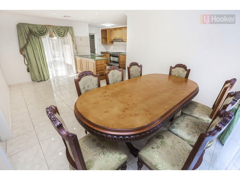 43 Rokeby Crescent, Craigieburn VIC 3064