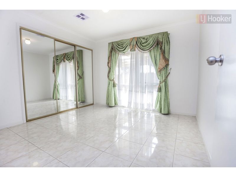 43 Rokeby Crescent, Craigieburn VIC 3064