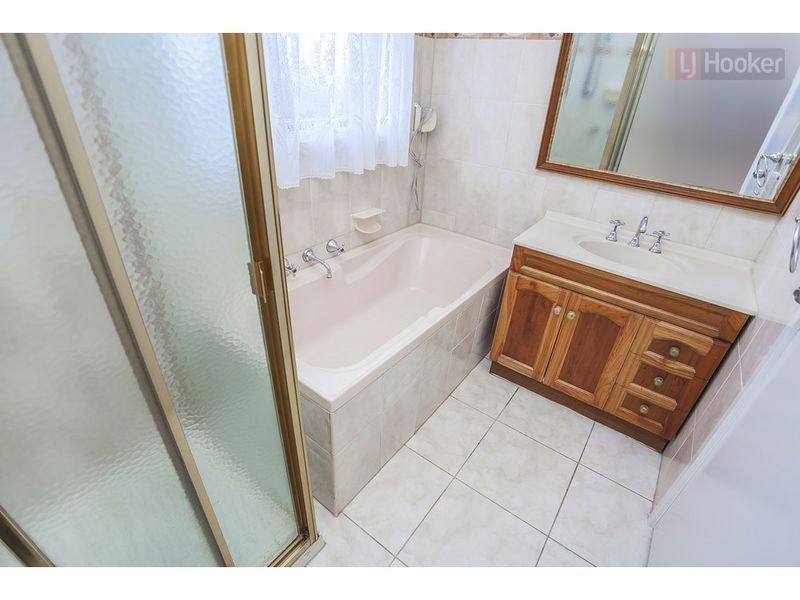 43 Rokeby Crescent, Craigieburn VIC 3064