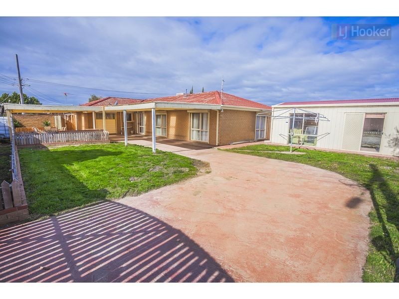 43 Rokeby Crescent, Craigieburn VIC 3064