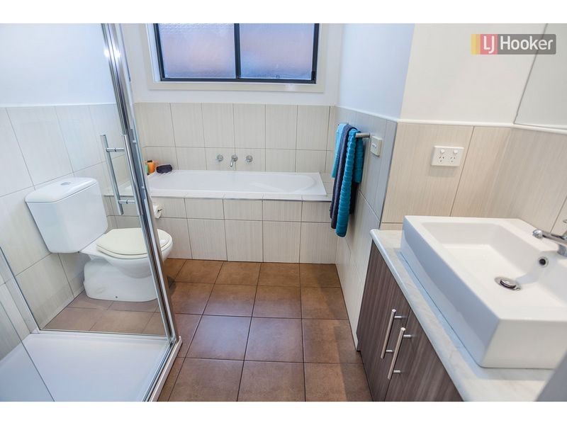 60 Grevillea Street, Craigieburn VIC 3064