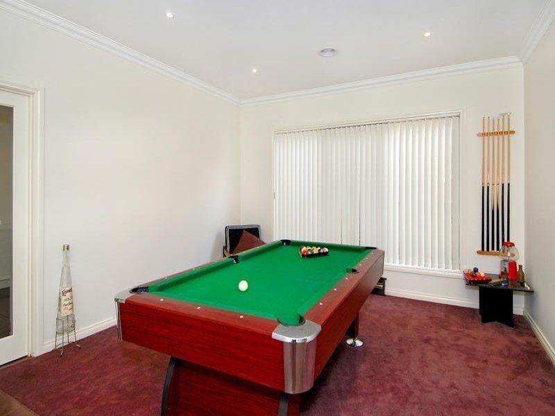 9 Marchmont Rise, Craigieburn VIC 3064