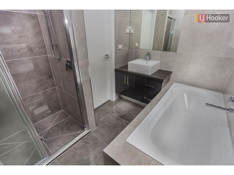 23 Fortitude Drive, Craigieburn VIC 3064