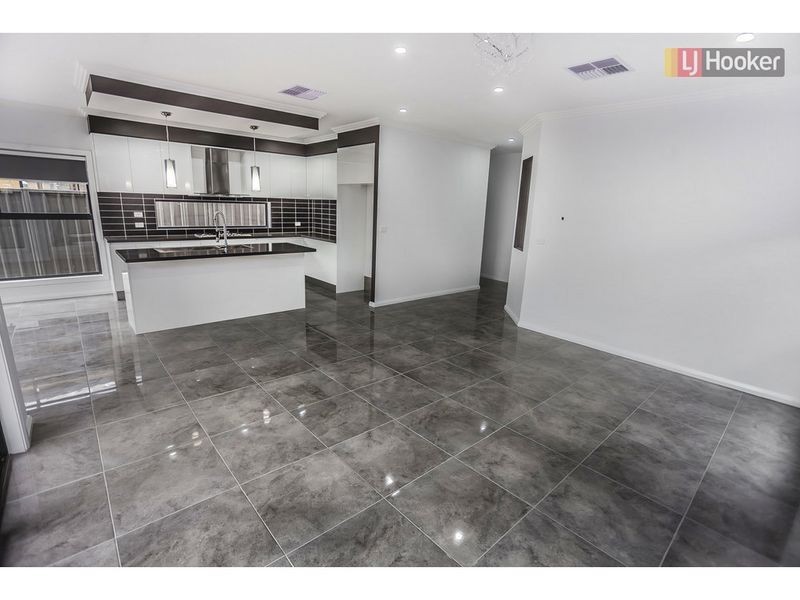 23 Fortitude Drive, Craigieburn VIC 3064