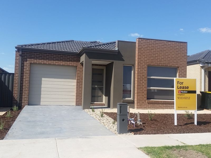 451 Grand Blvd, Craigieburn VIC 3064