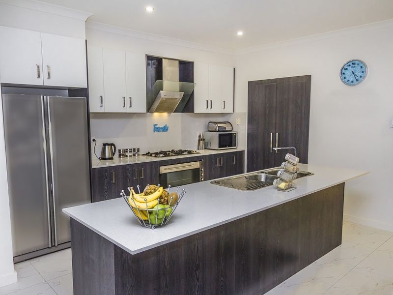 118 Huntington Dr, Craigieburn VIC 3064