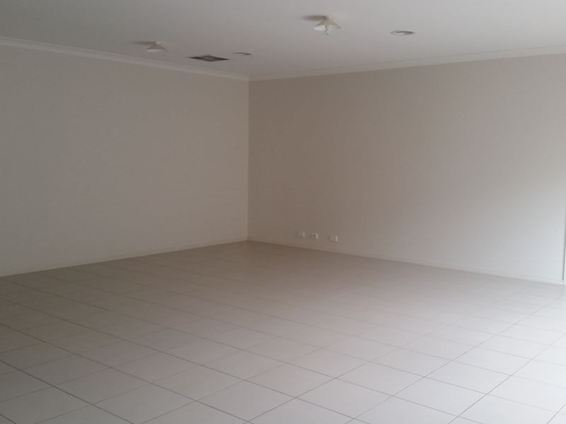 22 Hennessy Way, Craigieburn VIC 3064