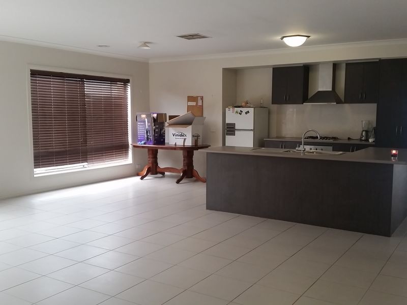 22 Hennessy Way, Craigieburn VIC 3064