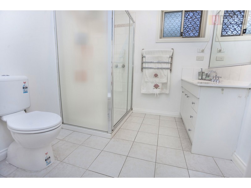 14 Hayfield Road, Roxburgh Park VIC 3064