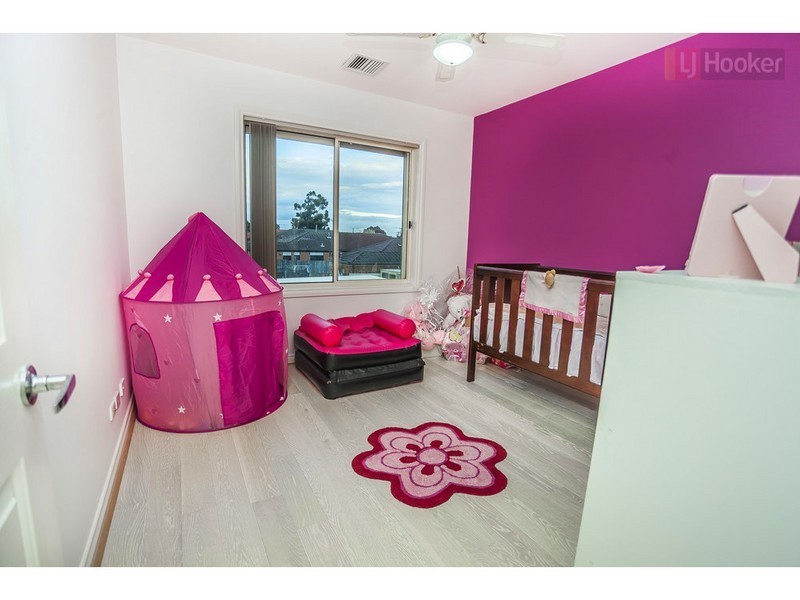 14 Hayfield Road, Roxburgh Park VIC 3064