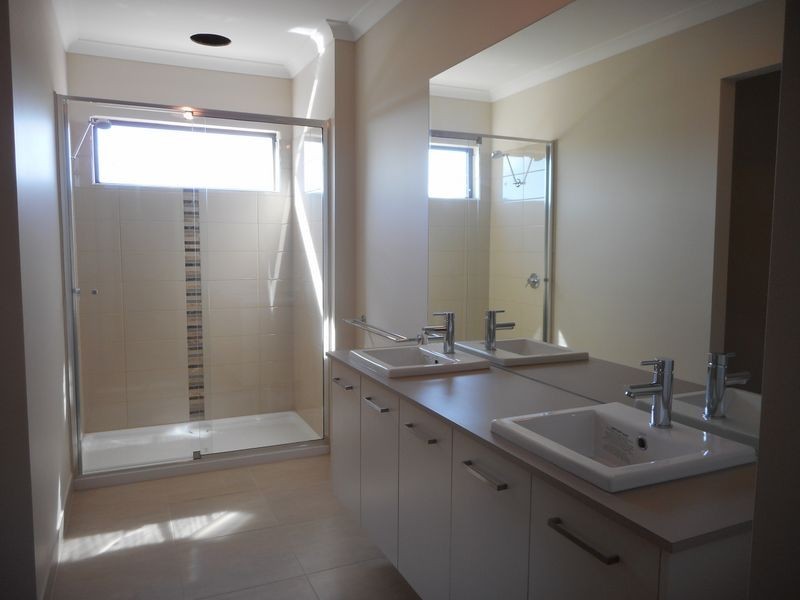 10 Season Way, Craigieburn VIC 3064