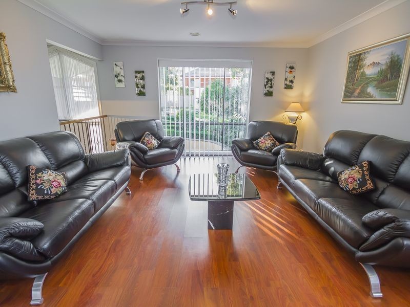 27 Cresmont Terrace, Craigieburn VIC 3064