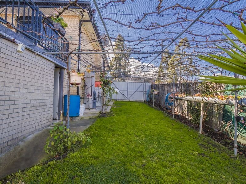 27 Cresmont Terrace, Craigieburn VIC 3064