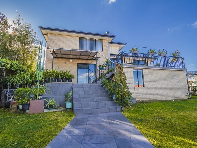 27 Cresmont Terrace, Craigieburn VIC 3064