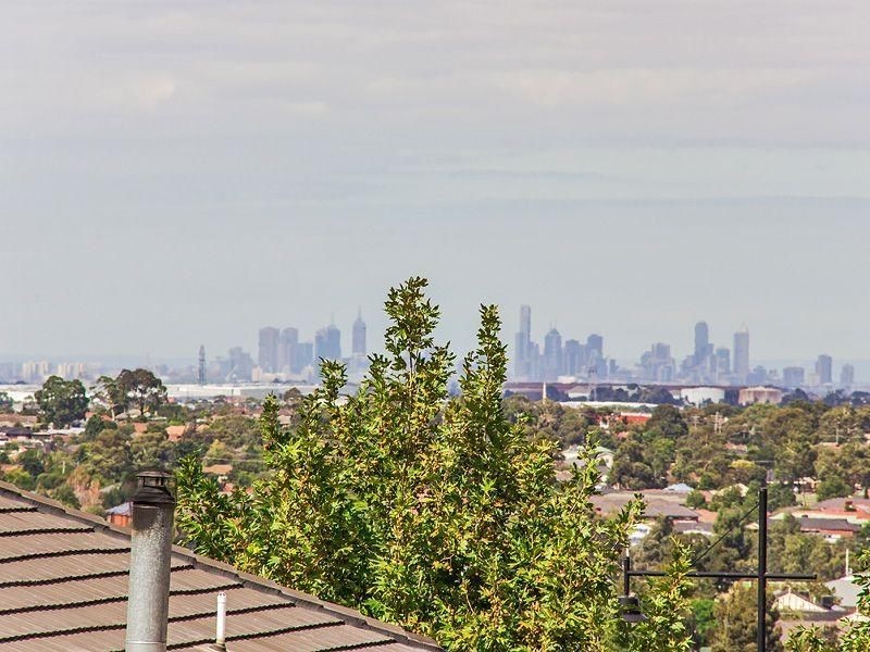 27 Cresmont Terrace, Craigieburn VIC 3064