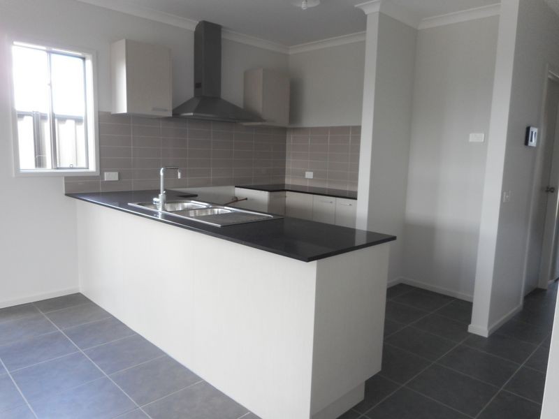 96 Bluebell Drive, Craigieburn VIC 3064