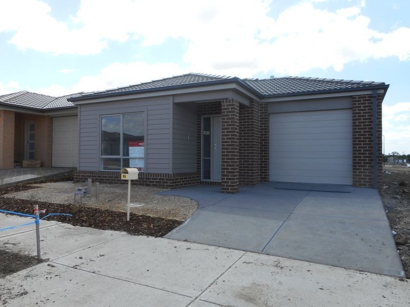 96 Bluebell Drive, Craigieburn VIC 3064