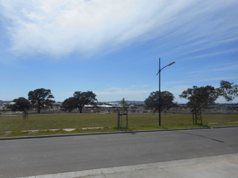4 Season Way, Craigieburn VIC 3064