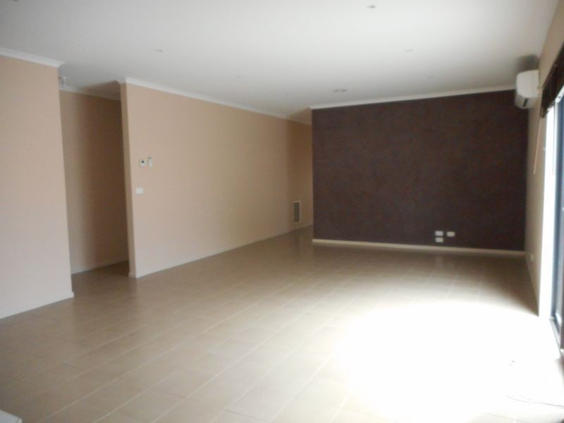 24 Paddington Street, Craigieburn VIC 3064