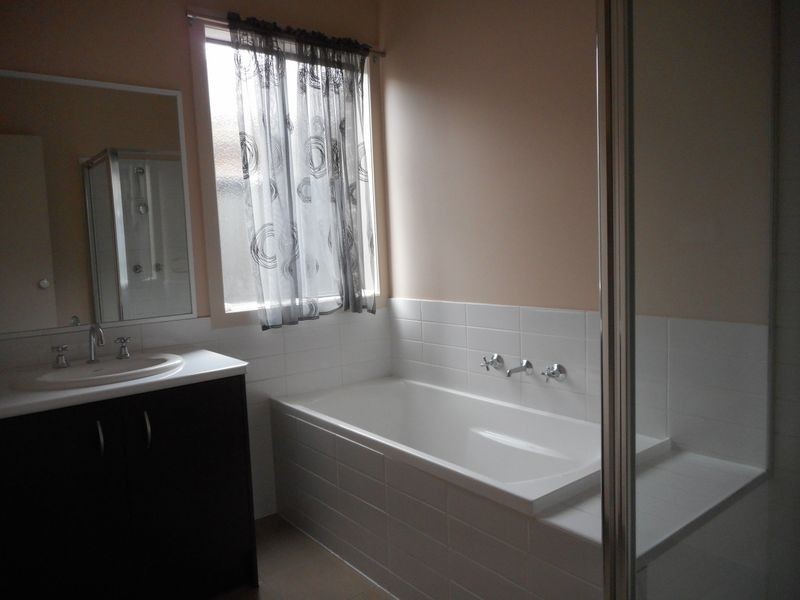 24 Paddington Street, Craigieburn VIC 3064