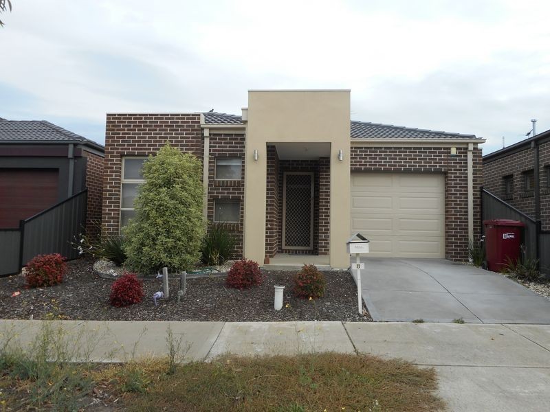 8 Farrell Street, Craigieburn VIC 3064