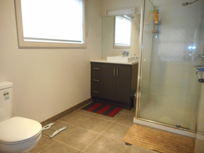 8 Farrell Street, Craigieburn VIC 3064