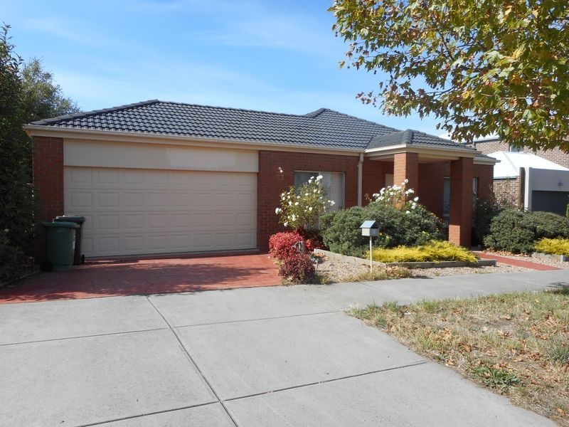 23 Troward Harvey Way, Craigieburn VIC 3064
