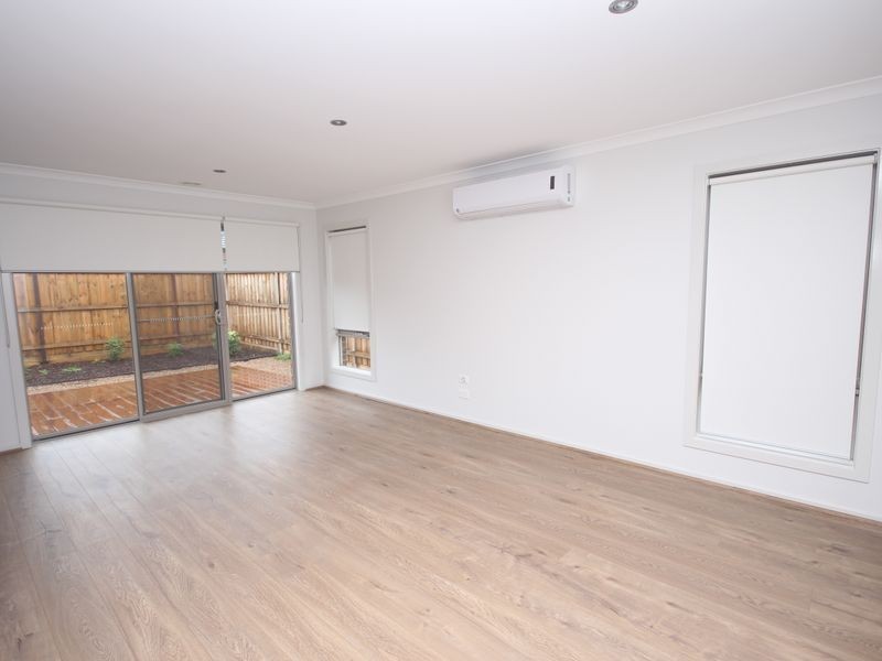 18 Howren Terrace, Greenvale VIC 3059