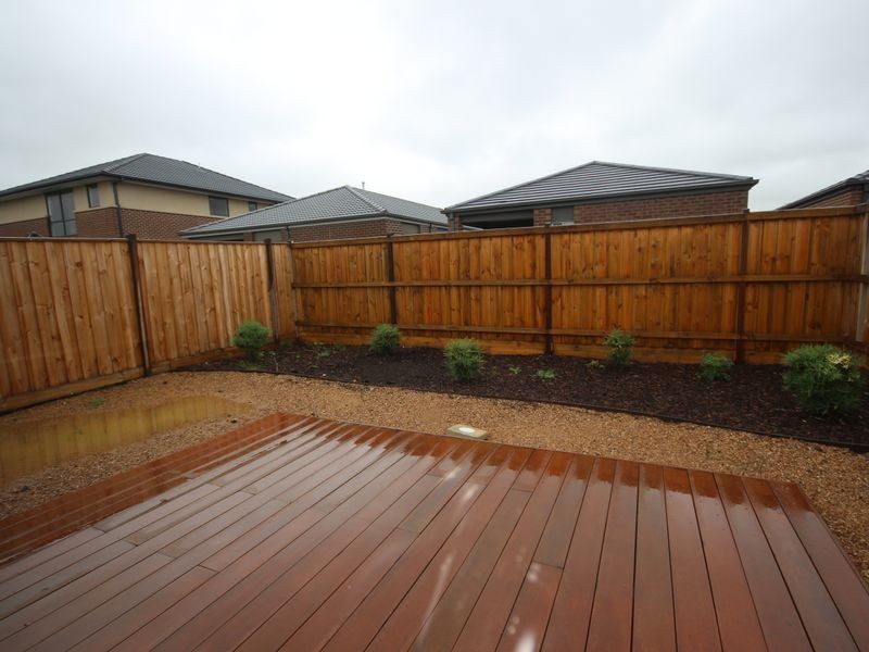 18 Howren Terrace, Greenvale VIC 3059