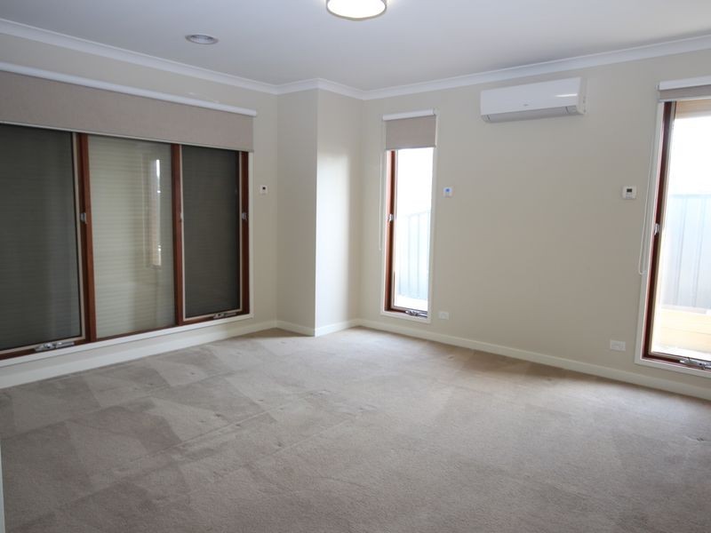 19 Serenity Way, Craigieburn VIC 3064