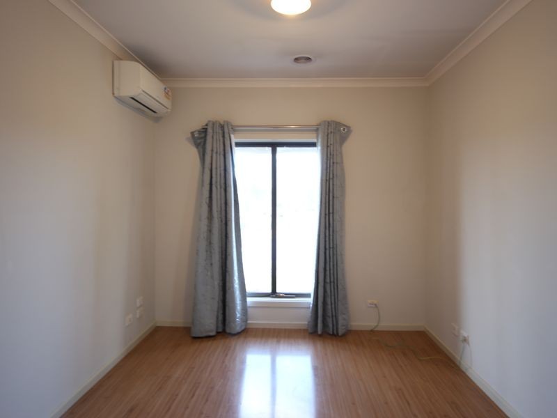 34 Ebony Circuit, Craigieburn VIC 3064