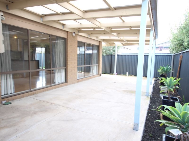 34 Ebony Circuit, Craigieburn VIC 3064
