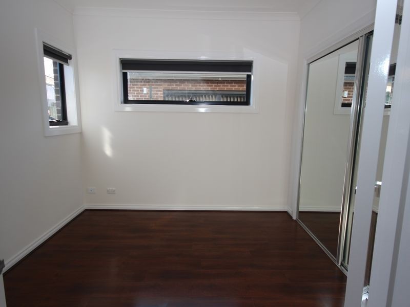 2/95 Power St, St Albans VIC 3021