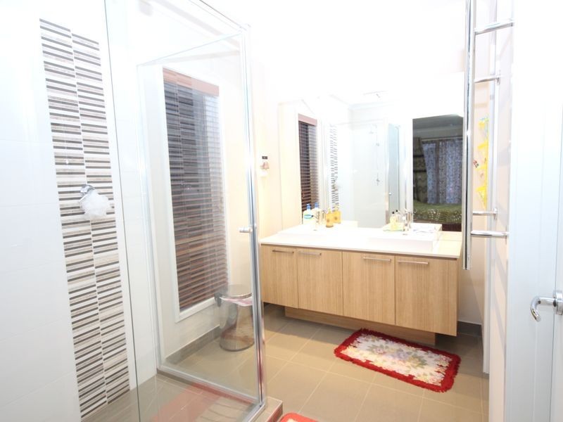 15 Tamarin St, Craigieburn VIC 3064