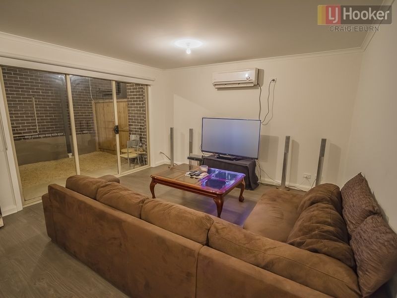 34 Windrock Avenue, Craigieburn VIC 3064