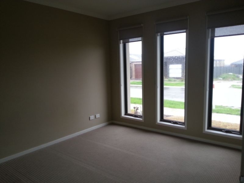 26 Taylan St, Craigieburn VIC 3064