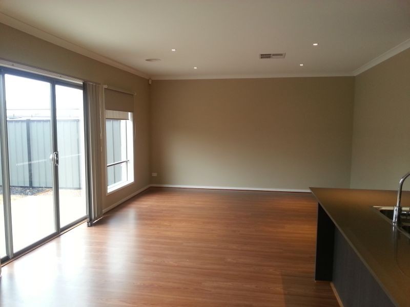 26 Taylan St, Craigieburn VIC 3064