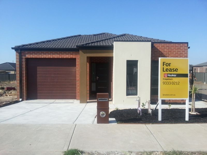 23 Bradshaw Ave, Craigieburn VIC 3064