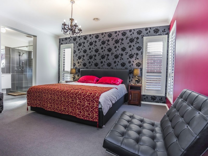 3 Allerton Way, Roxburgh Park VIC 3064