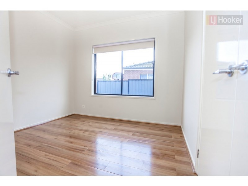 23 Perisher Drive, Craigieburn VIC 3064