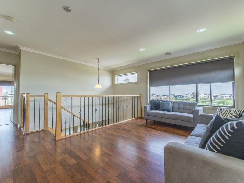 34 Wyperfeld Avenue, Craigieburn VIC 3064