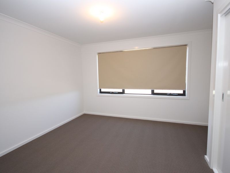 64 Baronial Way, Craigieburn VIC 3064