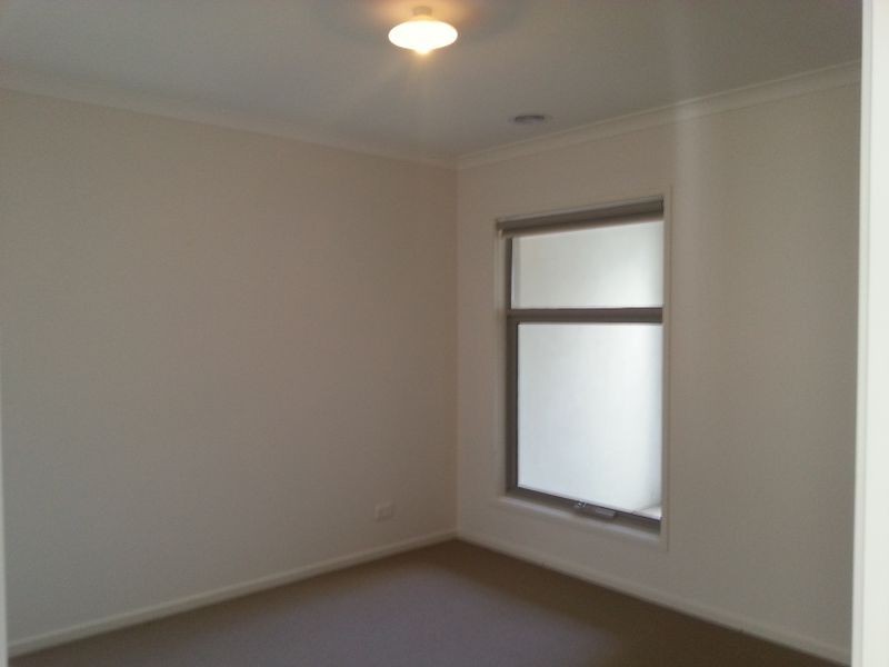 33 Kinetic Way, Craigieburn VIC 3064
