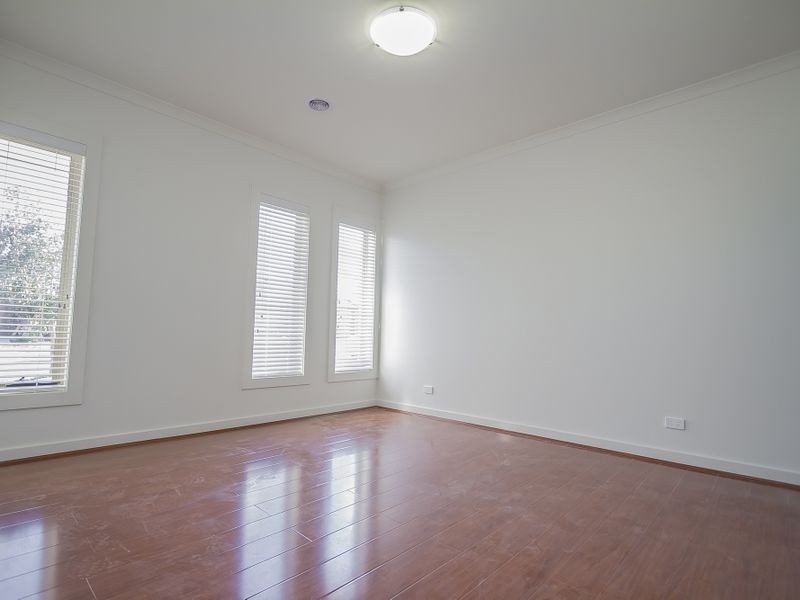 8 Katsura Retreat, Roxburgh Park VIC 3064